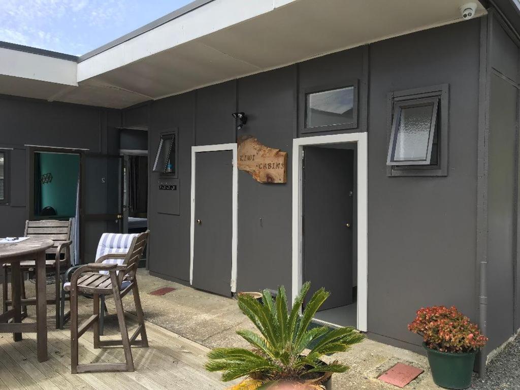 Kiwi Cabins Tapu Ngoại thất bức ảnh