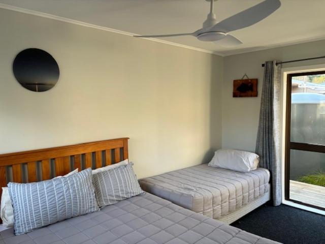 Kiwi Cabins Tapu Ngoại thất bức ảnh